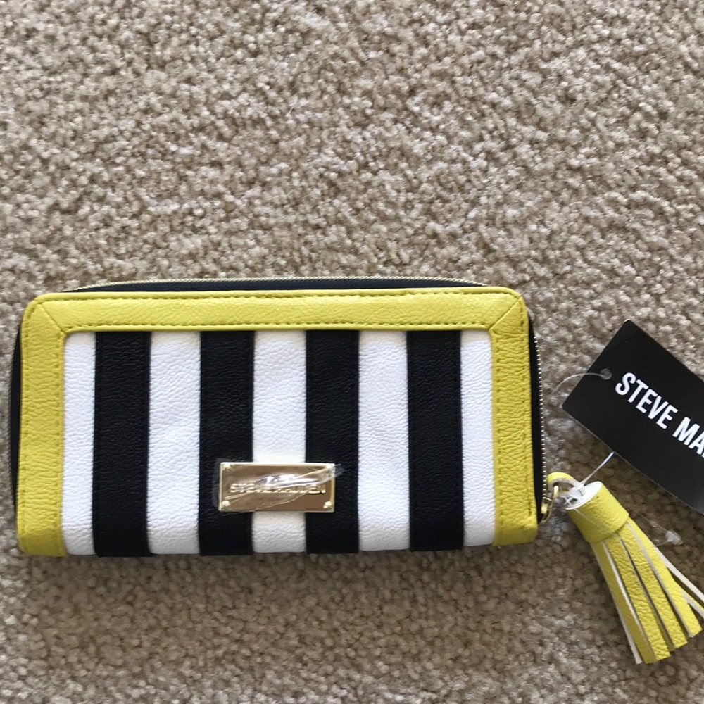 Steve Madden yellow wallet